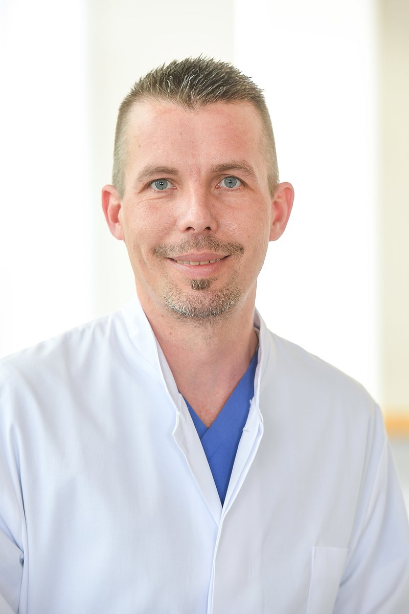 Dr. Christoph Kuhn Oberarzt der Urologischen Klinik Lindenthal St. Hildegardis Krankenhaus