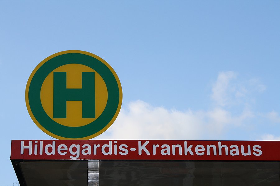 Bushaltestelle am St. Hildegardis Krankenhaus